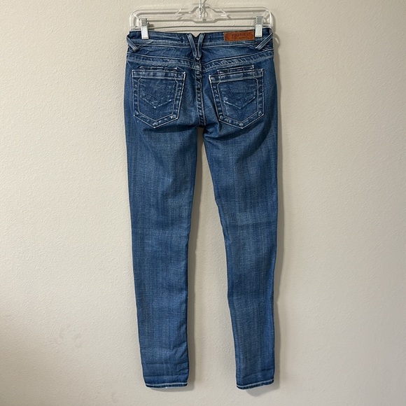 Vigoss FIT/Skinny Low Rise Distressed Blue Jeans Women's-26/ Junior's 1/2 - Picture 11 of 16